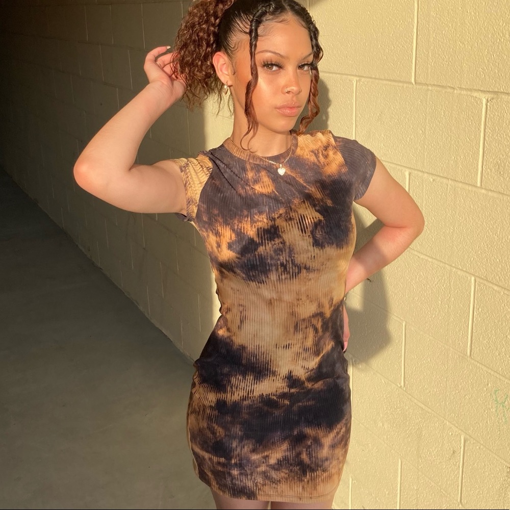 Brown marble dress
